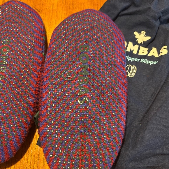 Bombas Fair Isle Gripper Slippers Sz Med NWT!! - Picture 8 of 9